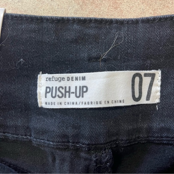 NWT Refuge Denim Black Push Up High Rise Skinny Jeans - Picture 7 of 14